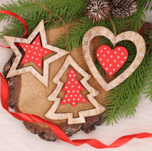 Drewniana zawieszka na choinkę 9 szt.