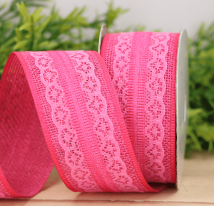 Wstążka jutowa z koronką fuksja 4cm 4,5m  