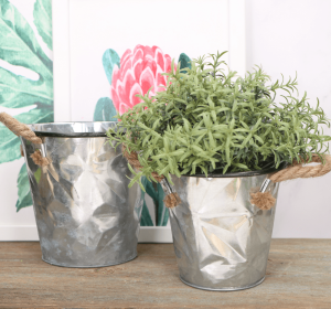 Metalowa osłonka gnieciona srebrna z uchwytami 19,5cm