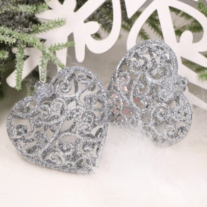 Zawieszki brokatowe plastikowe srebrne serce 2 szt.