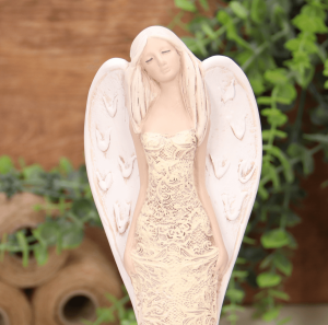 Aniołek ślubny w zdobionej sukni kremowy 26cm   