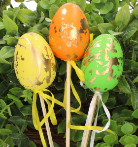 Jajka na piku mix 6szt. 6cm    