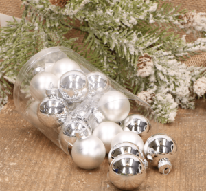 Bombki szklane srebrne 3cm- 20 sztuk w opakowaniu