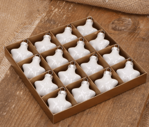 Gwiazdka szklana biała opalizująca 4cm- 16 sztuk w złotym opakowaniu