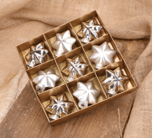 Gwiazdka szklana srebrna 6,5cm- 9 sztuk w złotym opakowaniu