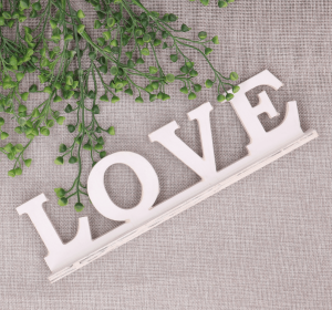 Napis LOVE drewniany AL171286-2W
