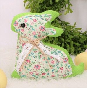 Wielkanocny zając w kwiatki zielony 18cm