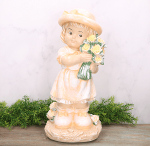Figurka ogrodowa Dziewczynka z bukietem duża łosoś 40cm 