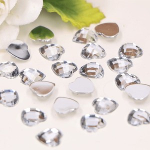 Serduszka srebrne dżety cyrkonie scrapbooking średnie 1cm 2000szt