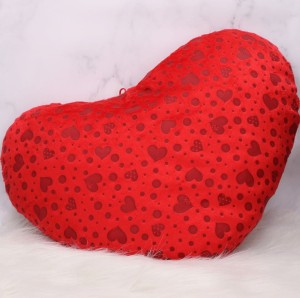 Serce poduszka czerwona z zawieszką na Walentynki 42 cm